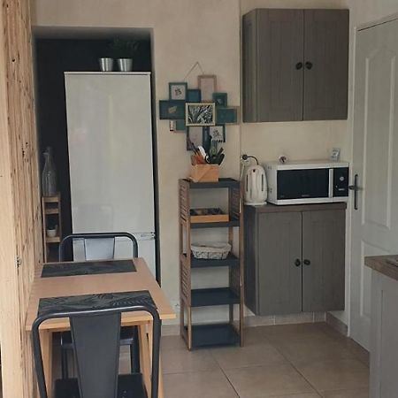 Studio Cosy Avec Grande Terrasse Au Calme Saint-Cyr-sur-Mer Exterior photo