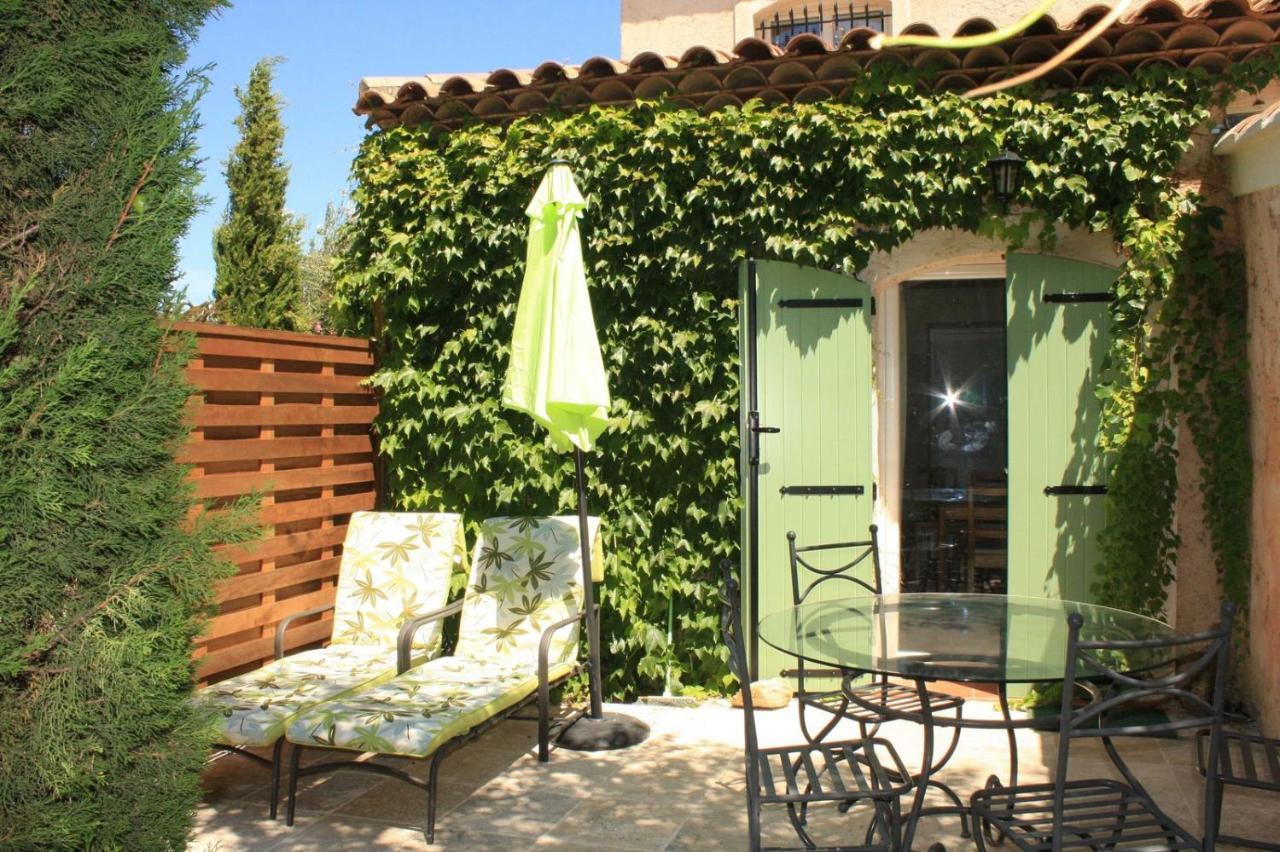 Studio Cosy Avec Grande Terrasse Au Calme Saint-Cyr-sur-Mer Exterior photo